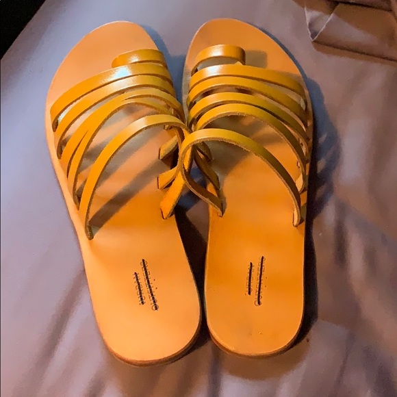 Urban Outfitters Shoes - 🌟 2 for 10 🌟 Urban Outfitters sandals